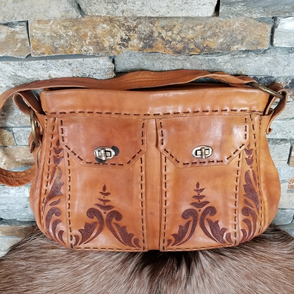Vintage 1970s Tooled Leather Shoulder Bag - Picture 13 of 16